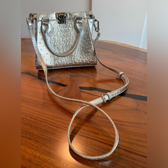 Steve Madden women’s Hartley satchel. Silver color. Detachable strap - Picture 1 of 3